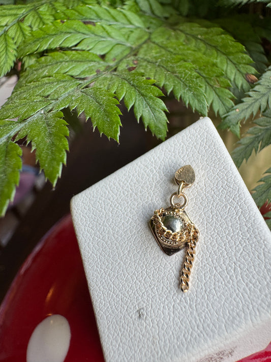 Black dog - YG & pyrite charm