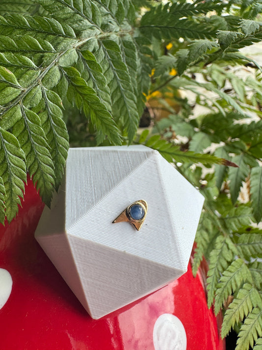 Off the ground - YG & blue sapph