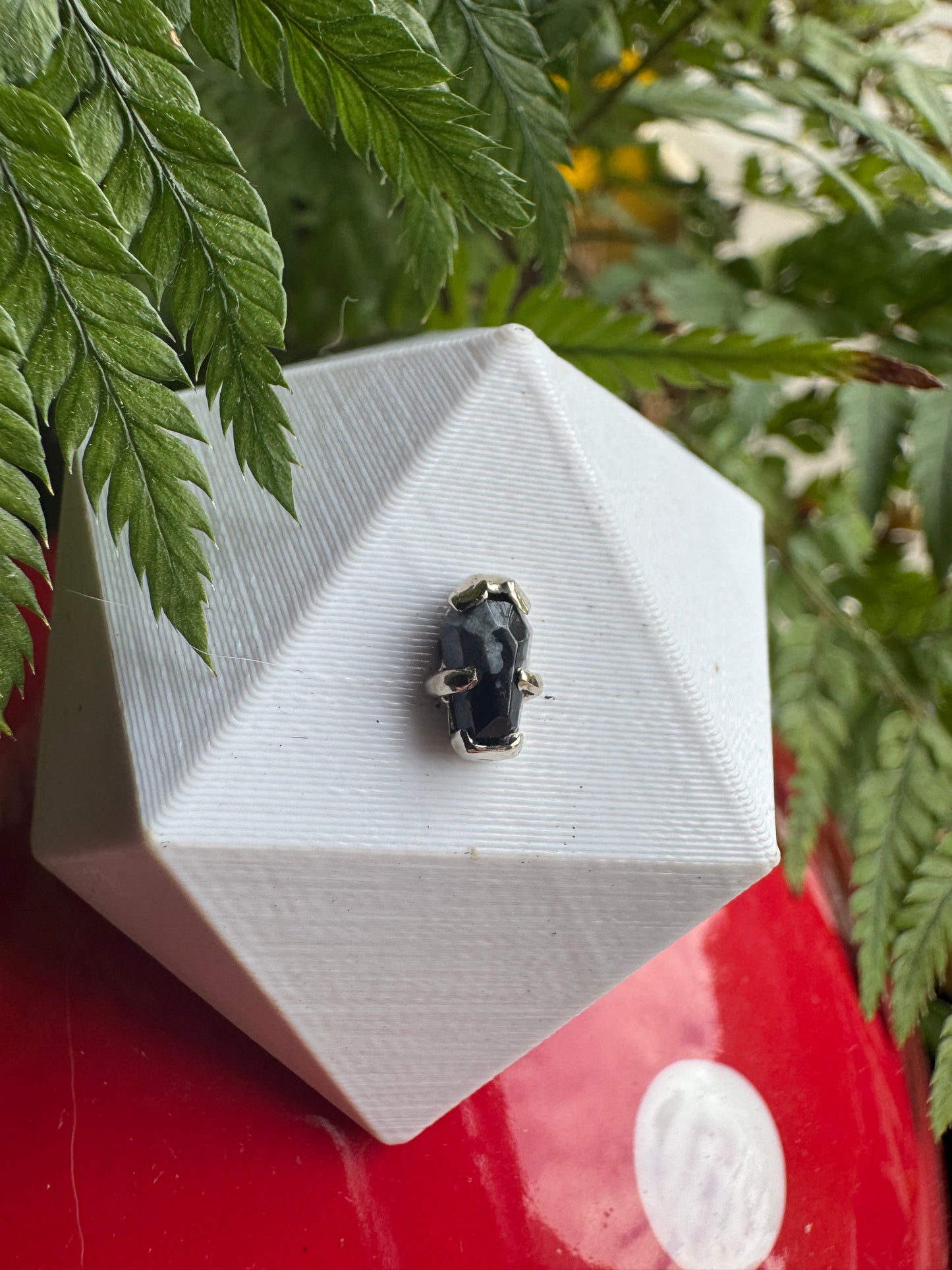 Really rockabilly 14k WG snowflake obsidian