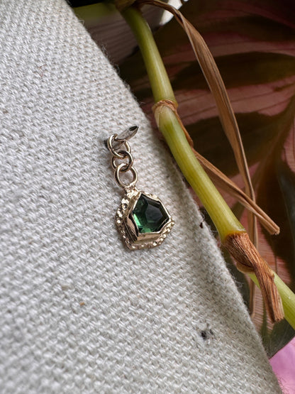 Hey ya! - YG & green tourmaline