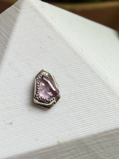 Diggy diggy hole - platinum & purple spinel