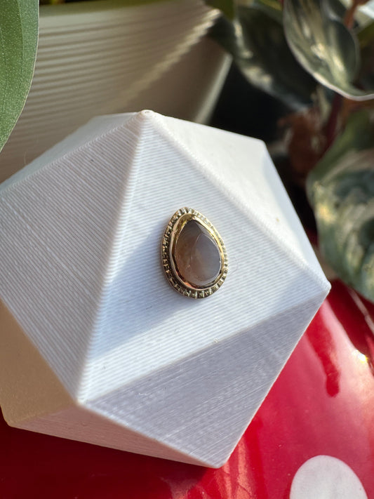 Sic transit Gloria - YG & Scottish banded lace agate
