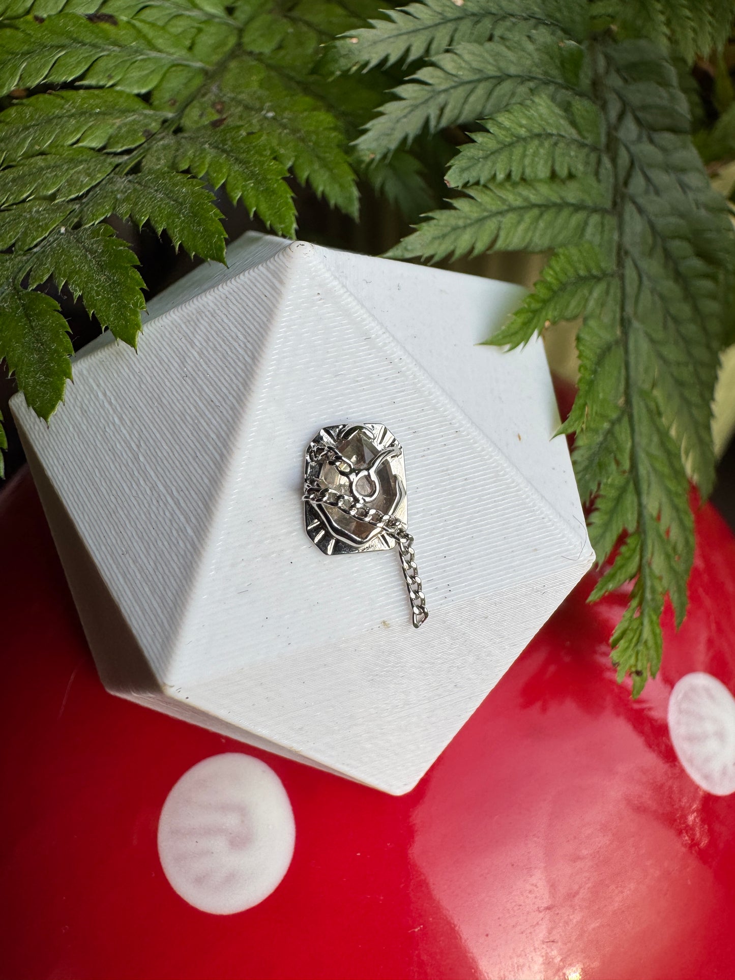 Drain you - platinum and Oregon sunstone