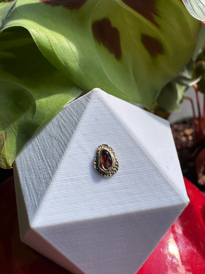 The geeks get the girls - YG & red garden quartz