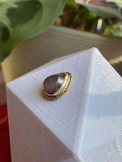 Sic transit Gloria - YG & Scottish banded lace agate