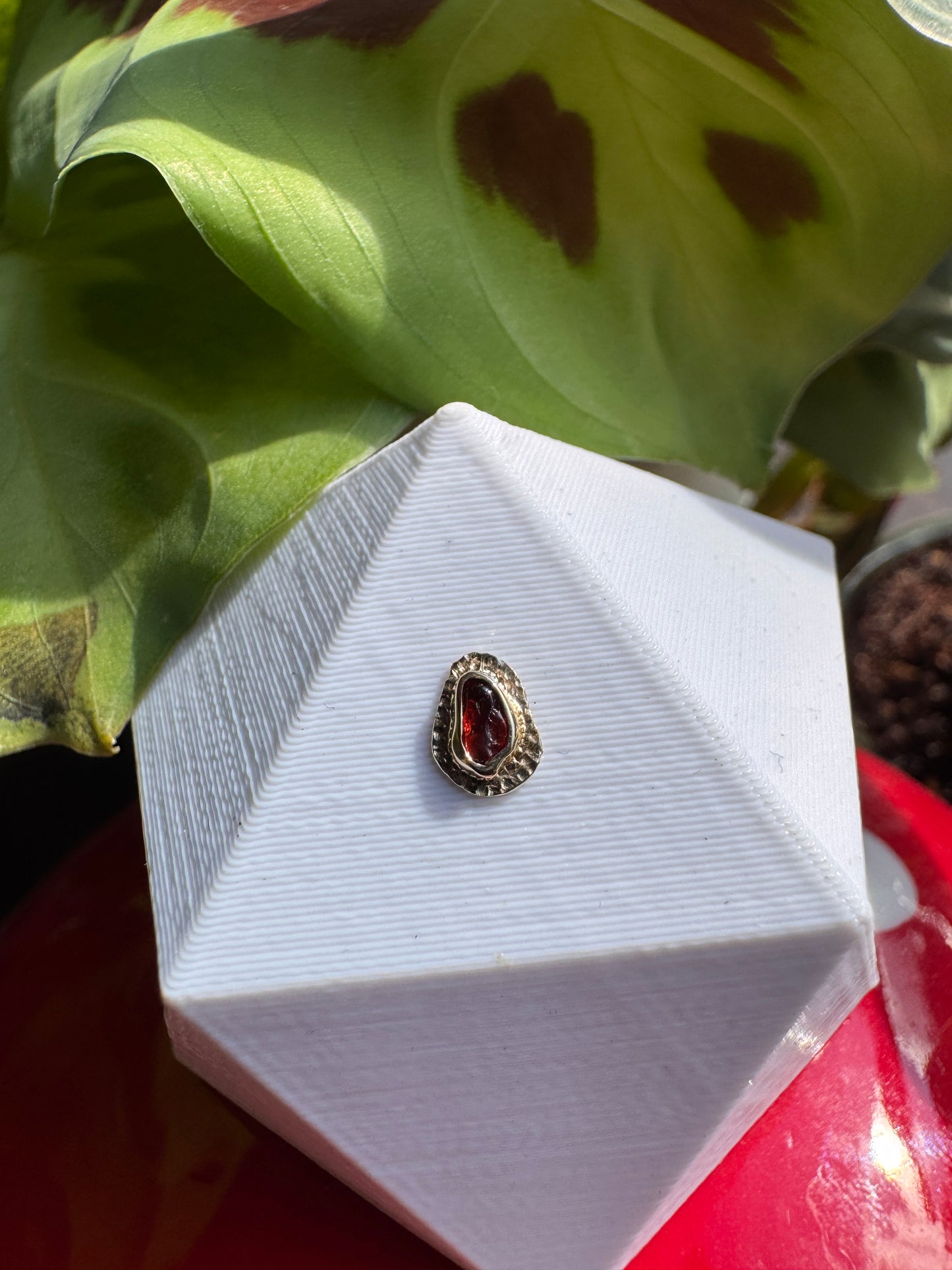 The geeks get the girls - YG & red garden quartz