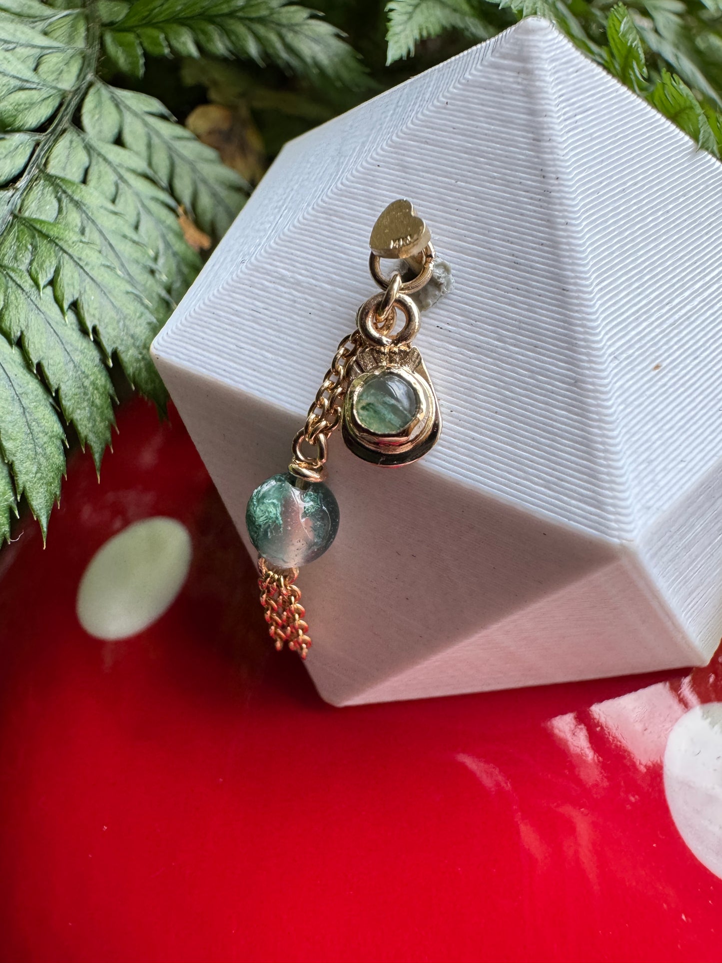 Roll over Beethoven - YG moss agate charm