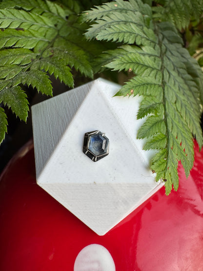 No hat no play - Platinum & Sapphire